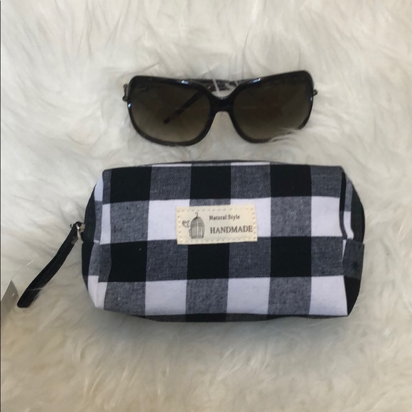 PLAID COSMETIC BAG! - Picture 3 of 4
